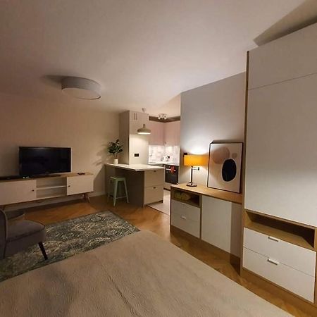 Mlociny Metro Apartment 3 Warsaw Ngoại thất bức ảnh
